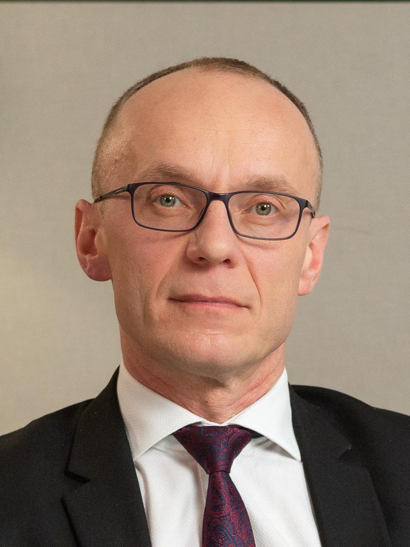 Prof. dr hab. n. med. Mariusz Stasiołek, kierownik Kliniki Neurologii Uniwersytetu Medycznego w Łodzi, członek zarządu i sekretarz Sekcji Stwardnienia Rozsianego i Neuroimmunologii Polskiego Towarzystwa Neurologicznego Prof. dr hab. n. med. Mariusz Stasiołek, kierownik Kliniki Neurologii Uniwersytetu Medycznego w Łodzi, członek zarządu i sekretarz Sekcji Stwardnienia Rozsianego i Neuroimmunologii Polskiego Towarzystwa Neurologicznego