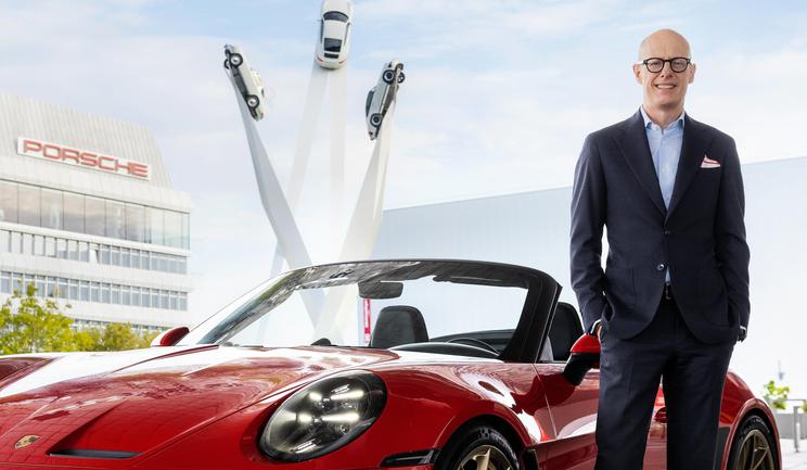 Nowa strategia Porsche: wyższe marże, 9 tys. miejsc pracy mniej i supersamochód