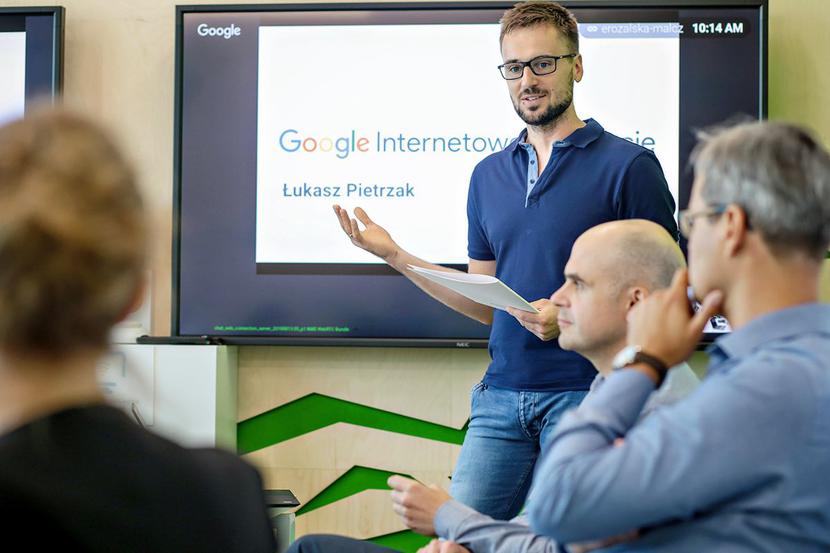 W ŚWIECIE ONLINE: