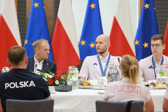 Kto pierwszy: