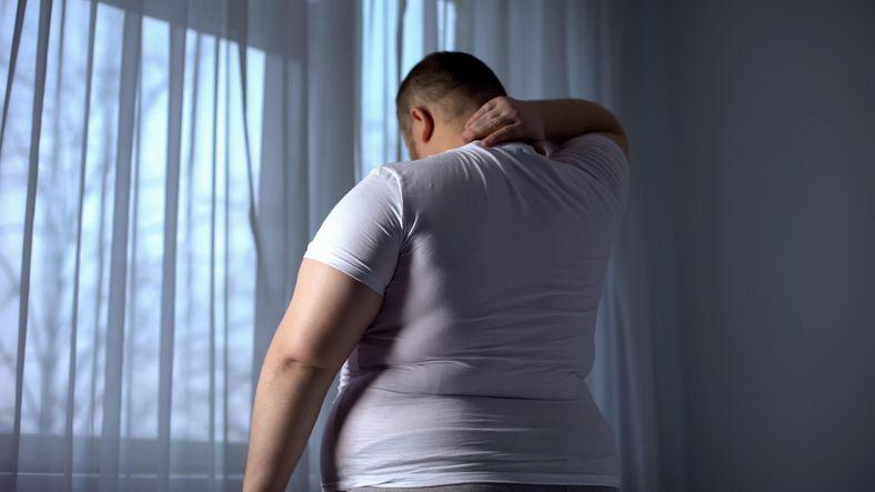 Otyłość dotyka już ok. 6,5 mln mieszkańców Polski, w przypadku których wskaźnik BMI przekracza 30 kg/m2. Można więc mówić o współczesnej epidemii, i to niestety narastającej. Otyłość dotyka już ok. 6,5 mln mieszkańców Polski, w przypadku których wskaźnik BMI przekracza 30 kg/m2. Można więc mówić o współczesnej epidemii, i to niestety narastającej.