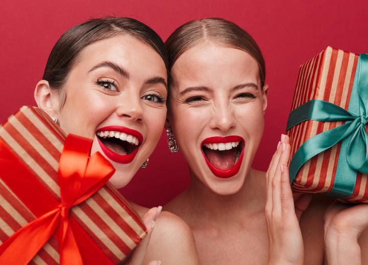 Podaruj klasę. Nasze pomysły na&nbsp;prezent, który zachwyci każdą kobietę