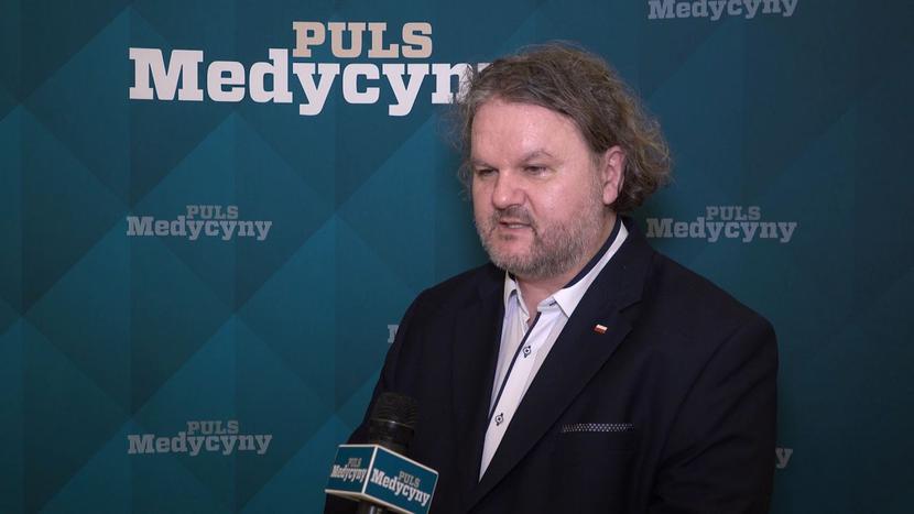 Marek Posobkiewicz, specjalista w dziedzinie chorób wewnętrznych, wojskowej medycyny morskiej i tropikalnej, byly Główny Inspektor Sanitarny.