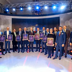 Wieczór w atmosferze hossy