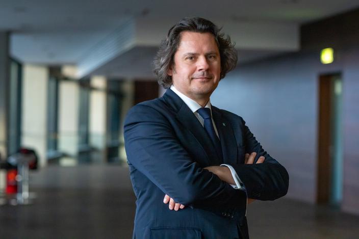 Bez gazu, mocniej w OZE: