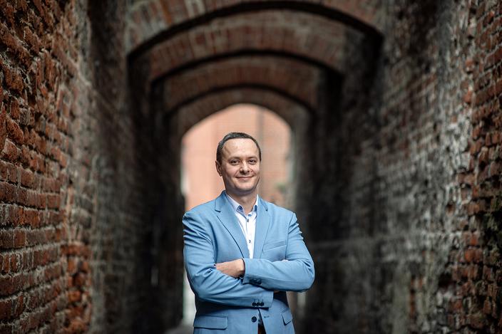 Trudny początek XXI wieku: Trudny początek XXI wieku: