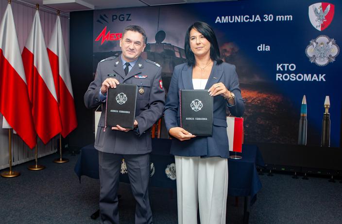 Sygnatariusze: