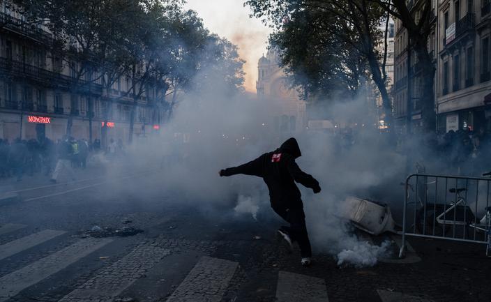 Francuska giełda pod presją protestów. Inwestorzy obawiają się eskalacji