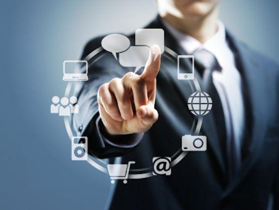 Kto może zarządzać profilami w social media? Wykształcenie jest mniej istotne, bardziej liczą się tzw. miękkie kompetencje (fot. istockphoto.com)