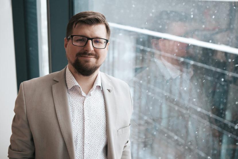Na zdjęciu Łukasz Fijałkowski – farmaceuta, prezes Fundacji na Rzecz Pacjentów – Opieka Farmaceutyczna w Centrum Uwagi Na zdjęciu Łukasz Fijałkowski – farmaceuta, prezes Fundacji na Rzecz Pacjentów – Opieka Farmaceutyczna w Centrum Uwagi
