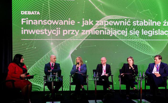 Transformacji energetycznej potrzebne są nowe impulsy