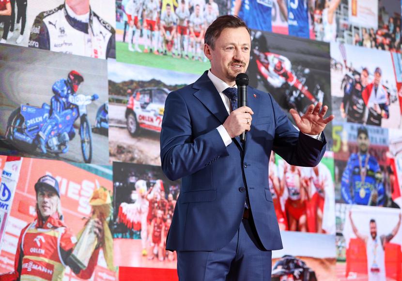 Konieczne wsparcie Konieczne wsparcie