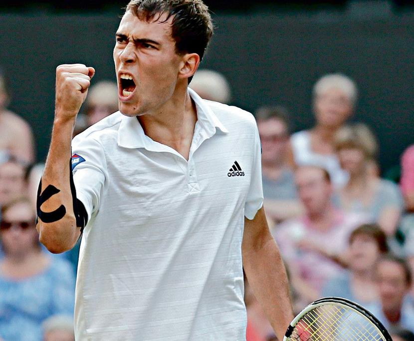 ATOMOWY JANOWICZ: Polak odpadł w ostatnim tygodniu w pierwszej rundzie wielkoszlemowego US Open, ale mimo to rozgrywa fantastyczny sezon. W lipcu awansował do półfinału Wimbledonu, a jego potężnego serwisu obawia się już cała czołówka światowego tenisa.
 [FOT. EAST NEWS]
 
 