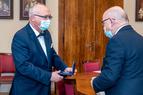 Prof. Krzysztof Simon uhonorowany Medalem 75-lecia Misji Jana Karskiego