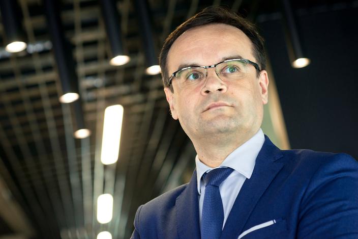 Dłużej w niepewności: