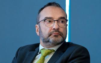 Prof. Czech: zagrożenie szantażem lekowym jest realne, czas zacząć działać