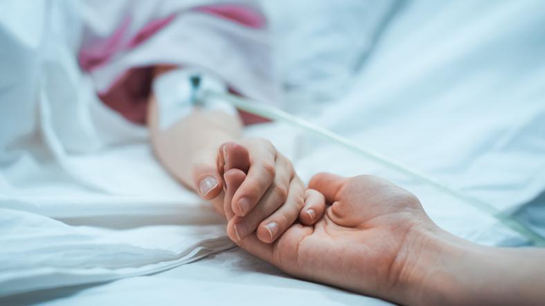 W związku z zapowiedzią, że prof. Januszewska obejmie stanowisko w ICZMP w styczniu, Fundacja Cor Infantis chce skierować zapytanie do łódzkiego ośrodka, dotyczące możliwości kontynuacji leczenia jej dotychczasowych pacjentów. W związku z zapowiedzią, że prof. Januszewska obejmie stanowisko w ICZMP w styczniu, Fundacja Cor Infantis chce skierować zapytanie do łódzkiego ośrodka, dotyczące możliwości kontynuacji leczenia jej dotychczasowych pacjentów.