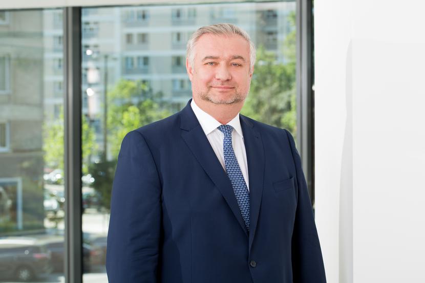 Konsolidacja i konkurencja: Konsolidacja i konkurencja: