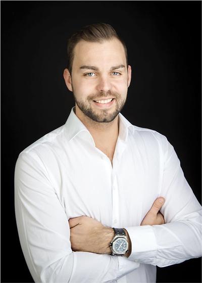 Benjamin Bilski ma szerokie spektrum zainteresowań — przez lata był zawodowym pływakiem. Porzucił sport dla budowania start-upów. Zaczynał od aplikacji modowych, przez wyszukiwarkę eBay, po foreksową platformę typu P2P.