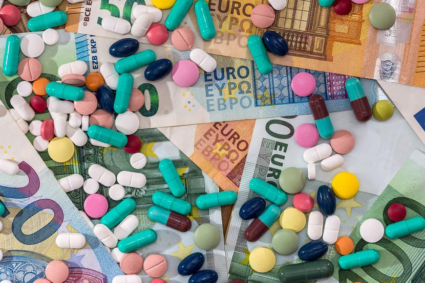 Według rocznego sprawozdania z działalności w 2023 roku, EMA dopuściła do obrotu 77 produktów leczniczych stosowanych u ludzi, z czego 39 zawierało nową substancję czynną.
