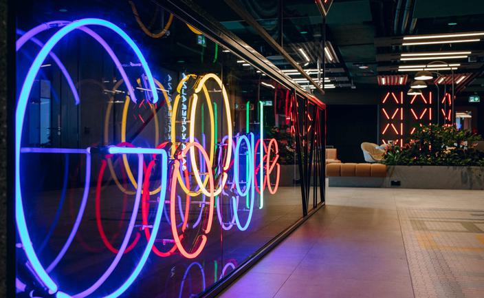Google informuje o przełomie w komputerze kwantowym. Alphabet drożeje