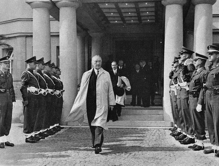 Kanclerz założyciel: