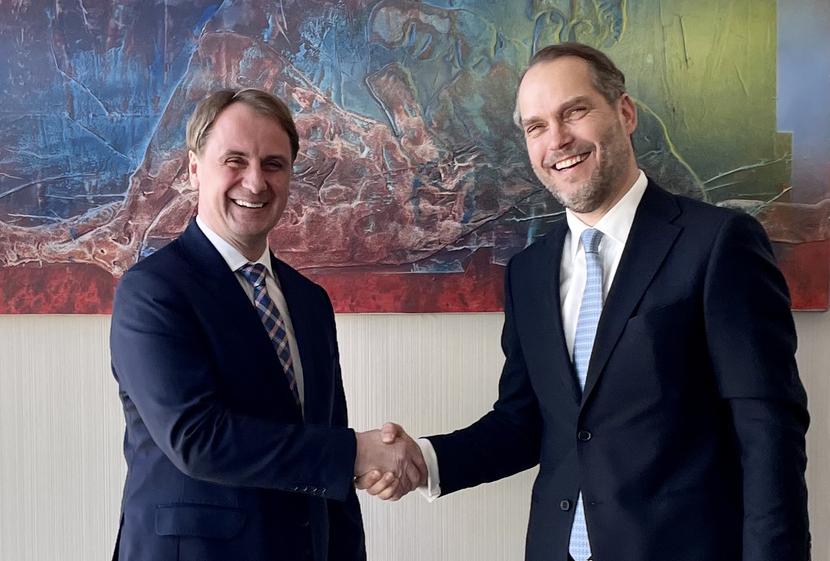 Partnerzy biznesowi: