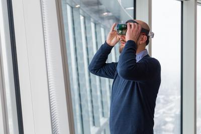Dzięki technologii HoloLens inwestycja firmy Ghelamco może już teraz być prezentowana w rzeczywistej skali. Gotowa będzie pod koniec 2019 r.