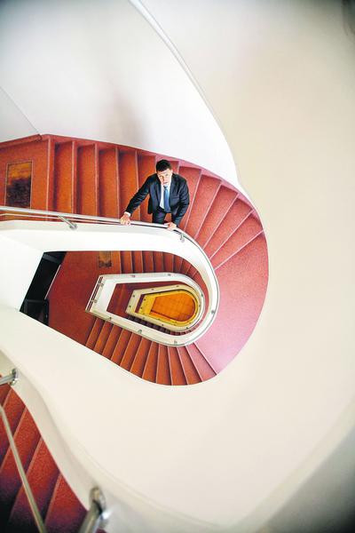 Biznes hotelarskiej grupy, której prezesem jest Gilles Clavie, rozciąga się dziś od Morza Bałtyckiego po Bałkany. To efekt transakcji ze spółką matką, dzięki której Orbis wszedł do sześciu krajów naszego regionu, czyli Czech, Słowacji, Słowenii, Węgier, Rumunii i Bułgarii. Giełdowi inwestorzy to doceniają.