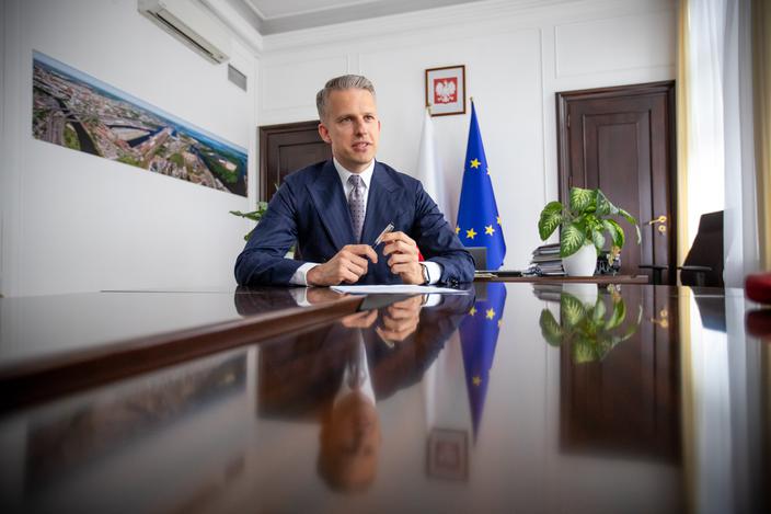 Poziom przeładunków: