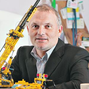 Pol-Inowex przenosi fabryki na całym świecie