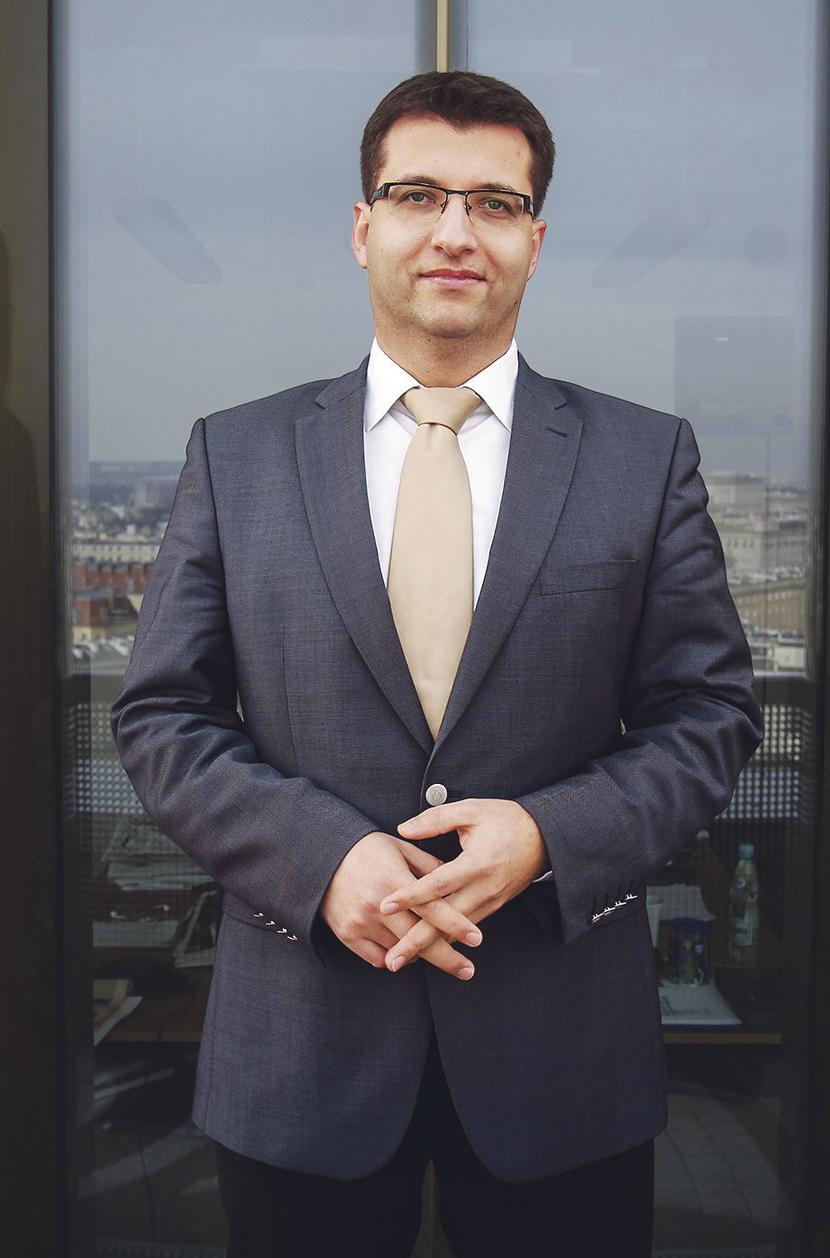 Jarosław Niedzielewski, Investors TFI