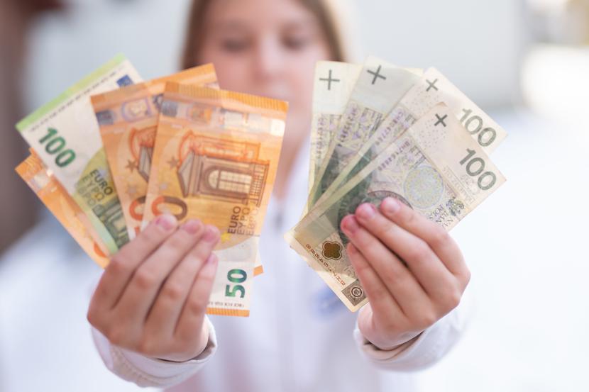 Klub 30 Polskiego Towarzystwa Kardiologicznego rozpoczął przyjmowanie wniosków w konkursach o granty dla młodych kardiologów. Klub 30 Polskiego Towarzystwa Kardiologicznego rozpoczął przyjmowanie wniosków w konkursach o granty dla młodych kardiologów.