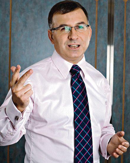 Kierowane przez Zbigniewa Jagiełłę PKO BP sprzedało pakiet większościowy w eService, ale zachowa wpływ na działalność spółki, dla której klientów prawie nic się nie zmieni — agentem rozliczeniowym pozostanie największy polski bank. [FOT. ARC]
 
 