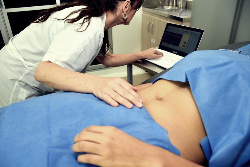 Przedwczesny poród przed 37 tygodniem lub poród dziecka z niską masą urodzeniową to czynniki powodujące wzrost ryzyka choroby niedokrwiennej serca.