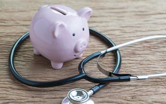 OZZL domaga się wyższej płacy minimalnej dla lekarzy ze specjalizacją