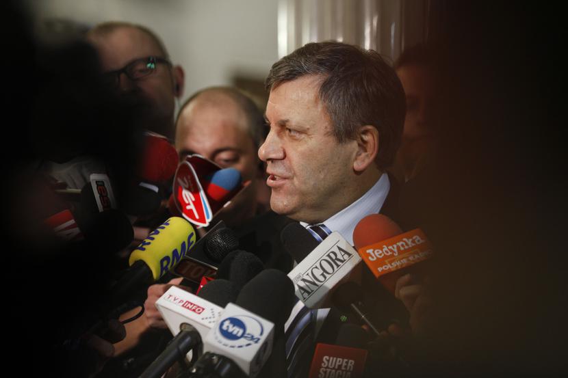 CICHO, SZA: Nad strategią, ale tylko dla surowców nieenergetycznych, pracuje Ministerstwo Gospodarki, którym kieruje Janusz Piechociński. Pracuje tak dyskretnie, że branża surowcowa nawet on tym nie wie. [FOT. WM]