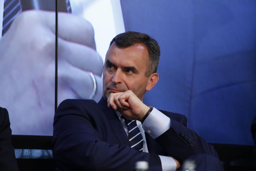 BĘDZIE JAK W GRUPIE: Resort skarbu, kierowany przez Włodzimierza Karpińskiego, postanowił podejść do skarbowych spółek tak, jak robią to właściciele wielkich grup kapitałowych. Spotyka się z nimi cyklicznie, zaleca współpracę i oczekuje synergii. [FOT. WM] 