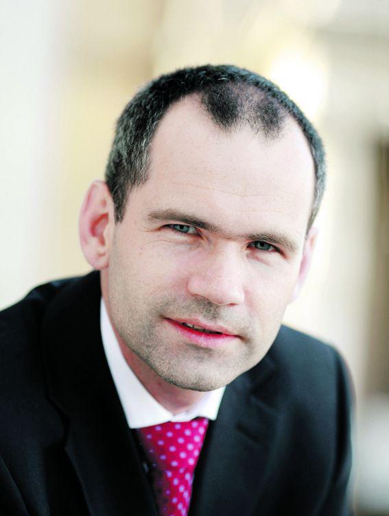 INWESTYCJA DLA WIELU:
 Zdecydowaną zaletą inwestowania
 w nieruchomości, również
 luksusowe, jest to, że wystarczy
 mieć zdolność kredytową, by
 zacząć działać. Reszta zależy już
 od wiedzy inwestora — mówi
 dr Paweł Grząbka, prezes CEE
 Property Group. [FOT. ARC]