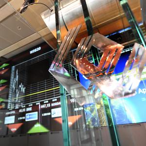 Analitycy nie chcą podpaść znajomym