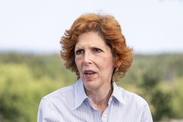 Loretta Mester