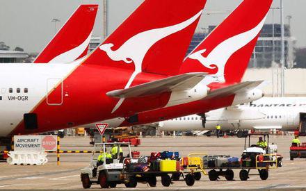 Menedżerowie linii Qantas mają pracować przy bagażach