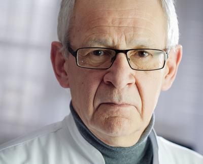Prof. dr hab. n. med. Maciej Krzakowski: Bardzo znaczne ograniczenia w wykonywaniu badań przesiewowych i opóźnienia w diagnostyce mogą mieć niekorzystne następstwa w postaci większej liczby chorych na bardziej zaawansowane nowotwory.