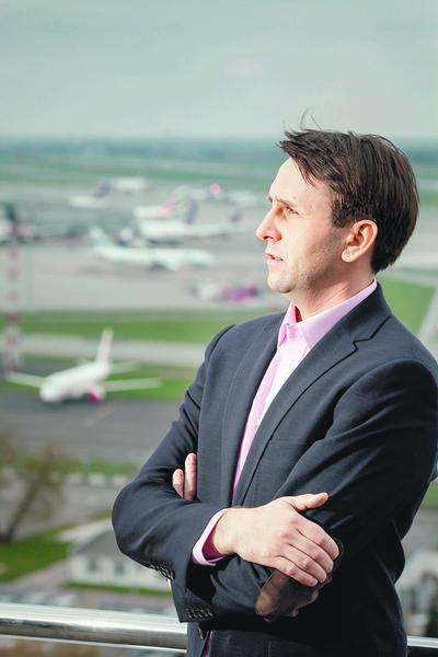 Michał Kaczmarzyk, szef PPL, chce w Modlinie robić biznes.