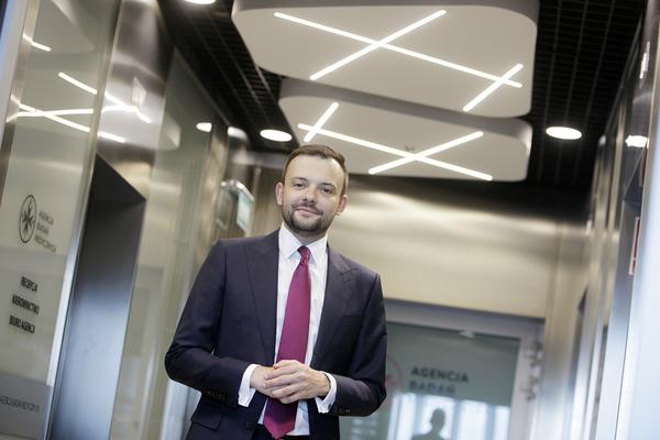 Niższe koszty terapii, większa dostępność Niższe koszty terapii, większa dostępność