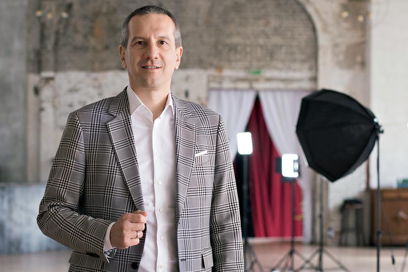 Całe życie z kartami: Całe życie z kartami: