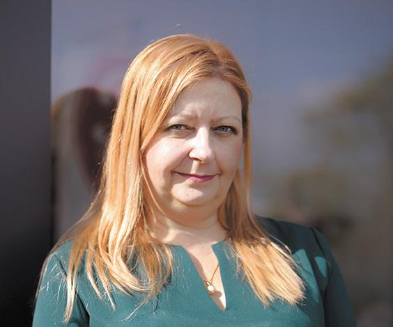 Dr n. med. Agnieszka Jagiełło-Gruszfeld, specjalistka w dziedzinie chorób wewnętrznych, onkologii klinicznej i chemioterapii nowotworów, kierownik Oddziału Zachowawczego w Klinice Nowotworów Piersi i Chirurgii Rekonstrukcyjnej Narodowego Instytutu Onkologii im. Marii Skłodowskiej-Curie — Państwowego Instytutu Badawczego w Warszawie Dr n. med. Agnieszka Jagiełło-Gruszfeld, specjalistka w dziedzinie chorób wewnętrznych, onkologii klinicznej i chemioterapii nowotworów, kierownik Oddziału Zachowawczego w Klinice Nowotworów Piersi i Chirurgii Rekonstrukcyjnej Narodowego Instytutu Onkologii im. Marii Skłodowskiej-Curie — Państwowego Instytutu Badawczego w Warszawie