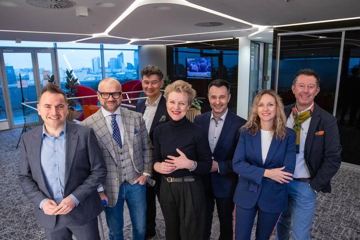 Pewna jest tylko zmiana: Pewna jest tylko zmiana: