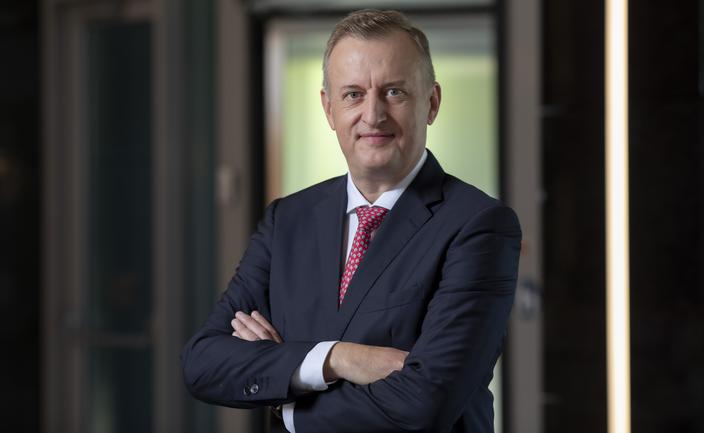Unimot potroił zysk netto, ale kurs runął. W tle podatki i opłaty