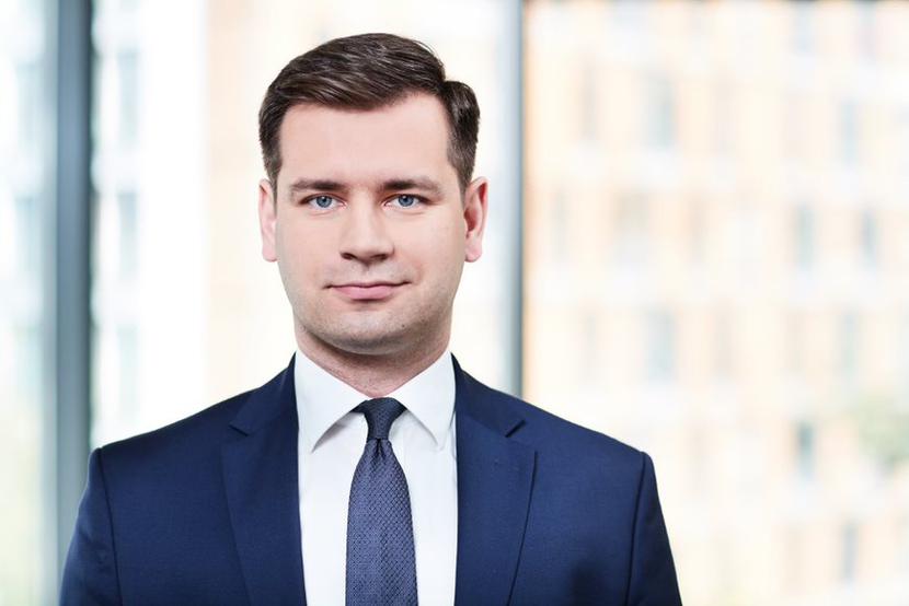 Tomasz Groszyk, Starszy menadżer w zespole podatkowym w CRIDO